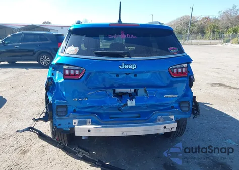 2024 Jeep Compass Latitude 4X4 из США, поврежденный, VIN 3C4NJDBNXRT105227